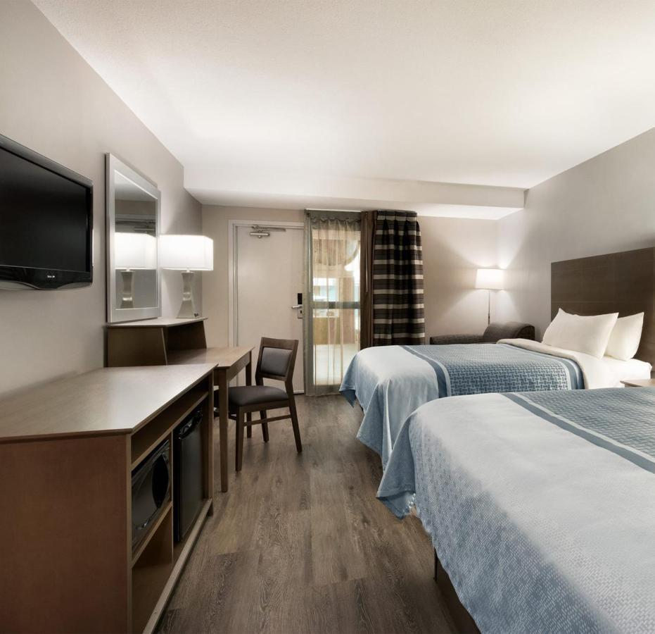 Travelodge Hotel By Wyndham Saskatoon Zewnętrze zdjęcie