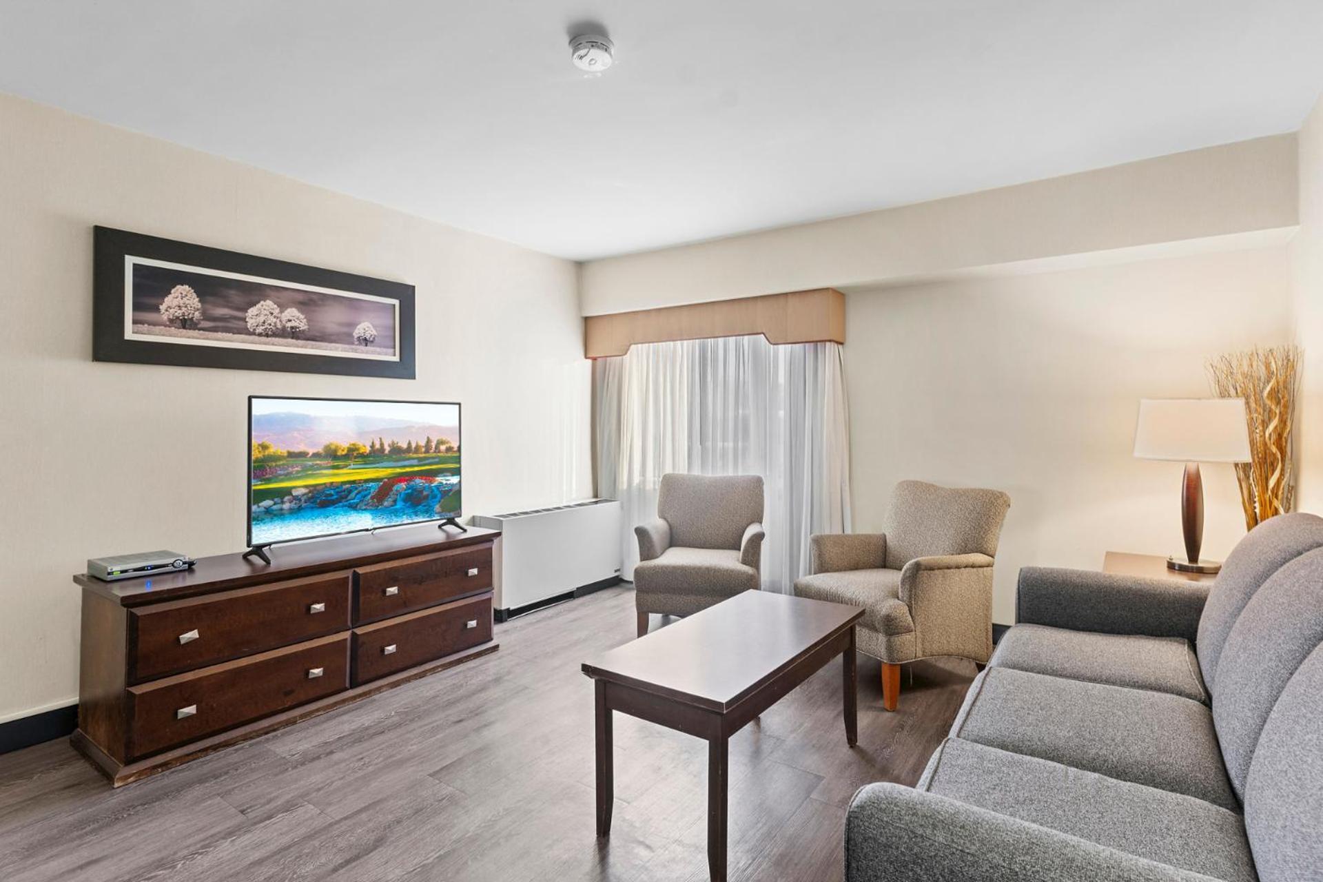 Travelodge Hotel By Wyndham Saskatoon Zewnętrze zdjęcie